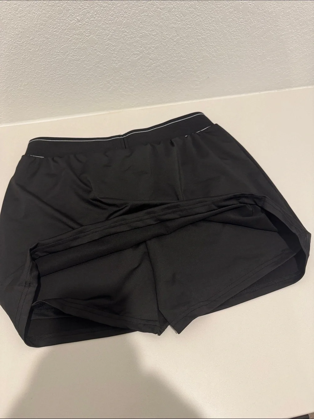 ALO Yoga Black Women’s Athletic Skort with Built-In Shorts